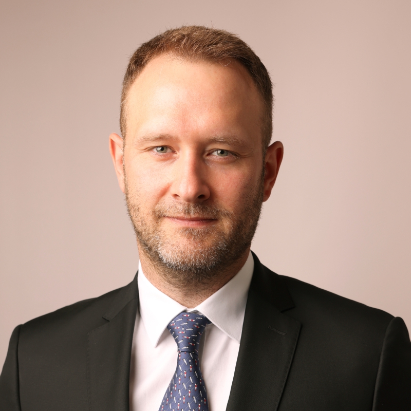 Portrait of Jochen Storandt, CEO of Acnos Pharma