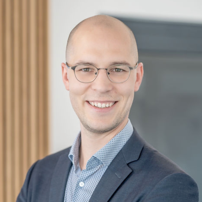 Portrait of Oliver Fuss, Responsible Person as per Section 52a AMG at Acnos Pharma